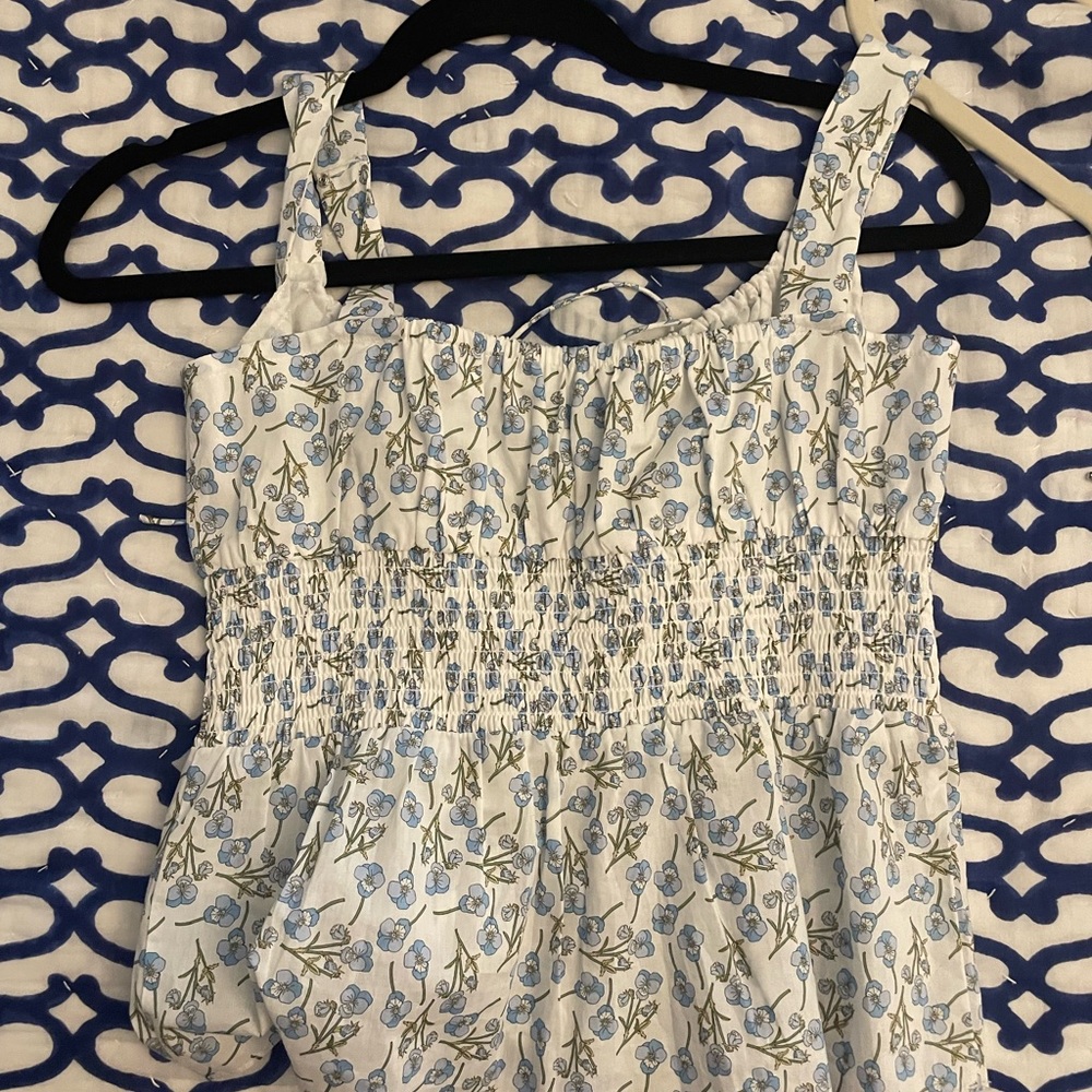 J. CREW / liberty white top with blue flowers size xs